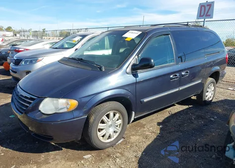 2007 Chrysler Town & Country Touring from USA, damaged, VIN 2A4GP54LX7R134603